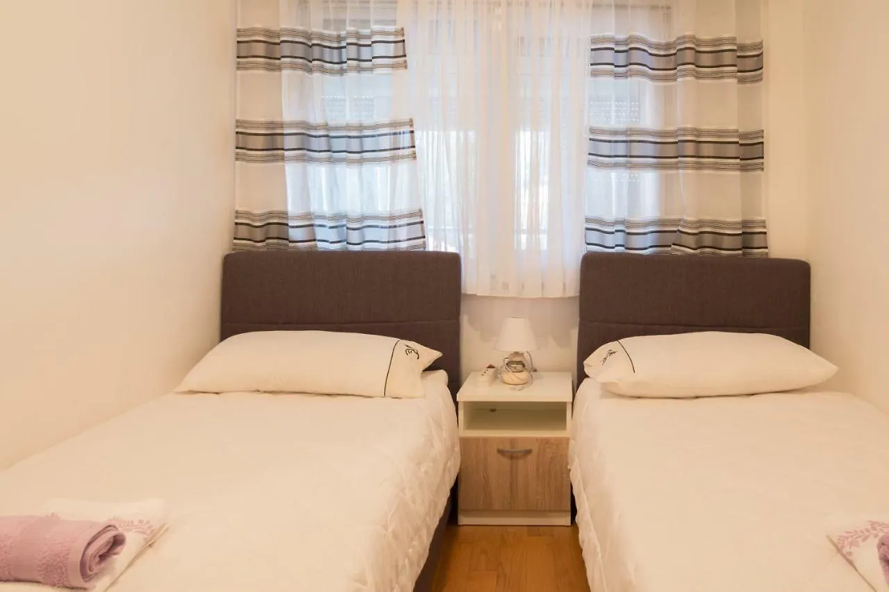 Apartment Gianluca Zadar